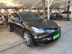 Tesla Model Y Standard Range RWD - ფოტო 4