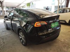 Tesla Model Y Standard Range RWD - ფოტო 5