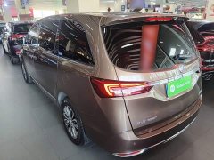 Buick GL8 Land Executive Cabin 652T Luxury - ფოტო 5