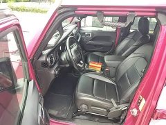 Jeep Wrangler 2022 2.0T High Altitude Bahama Beach Pink Special Edition - ფოტო 16