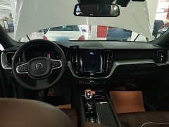 Volvo XC60 B5 AWD Smart Luxury Edition - ფოტო 10