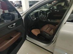Volvo XC60 B5 AWD Smart Luxury Edition - ფოტო 16