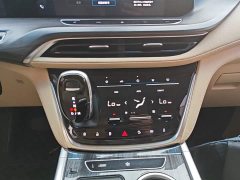 Buick GL8 ES Land Respect 653T Premier - ფოტო 13