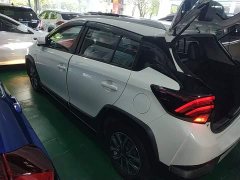 Toyota Yaris L Zhixuan X 1.5L CVT Luxury - ფოტო 5