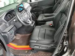 Honda Elysion 2.0L e:HEV Luxury Prestige Edition - ფოტო 15