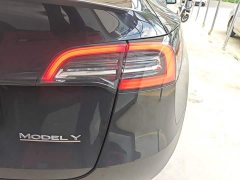 Tesla Model Y Performance All-Wheel Drive - ფოტო 8