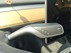 Tesla Model Y Rear-Wheel Drive - ფოტო 14