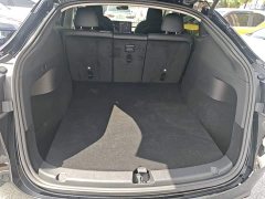 Tesla Model Y Rear-Wheel Drive - ფოტო 19