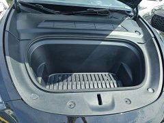 Tesla Model Y Rear-Wheel Drive - ფოტო 20