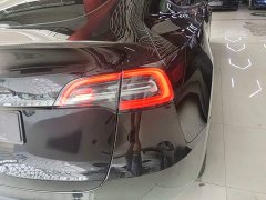 Tesla Model Y Rear-Wheel Drive - ფოტო 8