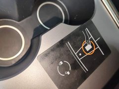 Tesla Model Y Rear-Wheel Drive - ფოტო 9