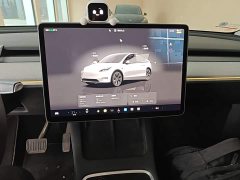Tesla Model Y Rear-Wheel Drive - ფოტო 13