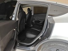 Tesla Model Y Rear-Wheel Drive - ფოტო 17