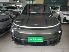 Li Auto L8 Ultra Smart Refresh Edition - ფოტო 3