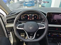 Volkswagen Tiguan L Outstanding Edition 330TSI Automatic Two-Wheel Drive R-Line Dragon Shine Version - ფოტო 11
