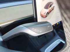 Tesla Model Y Rear-Wheel Drive - ფოტო 14