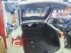 Tesla Model Y Rear-Wheel Drive - ფოტო 19