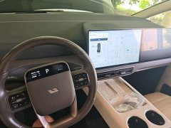 Li Auto Li Xiang MEGA Ultra - ფოტო 10