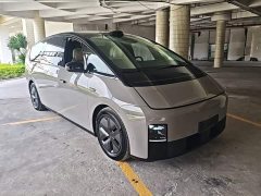 Li Auto Li Xiang MEGA Ultra - ფოტო 4