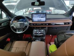 Lincoln Explorer 2.7T AWD Elite - ფოტო 10