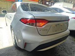 Toyota Corolla 1.8L CVT Luxury - ფოტო 5