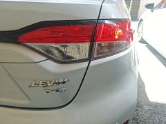 Toyota Corolla 1.8L CVT Luxury - ფოტო 8