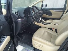 Toyota Vellfire Crown Hybrid 2.5L HV Premium Edition - ფოტო 12