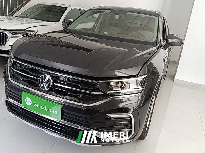 Volkswagen Taos X 330TSI FWD Luxury Smart Connected Edition