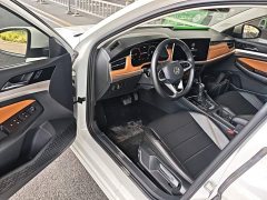 Volkswagen Bora 200TSI DSG Comfort Edition - ფოტო 16