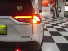 Toyota RAV4 2023 2.0L CVT FWD Fashion Edition - ფოტო 8
