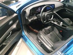 Hyundai Elantra 1.5L CVT Luxury - ფოტო 16