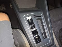 Volkswagen Golf 200TSI DSG - ფოტო 14