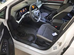 Volkswagen Golf 200TSI DSG - ფოტო 15