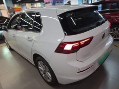 Volkswagen Golf 200TSI DSG - ფოტო 5