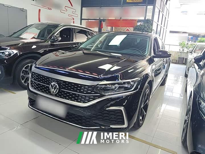 Volkswagen Passat Facelift 330TSI Starry Sky Elite - ავტომობილი ჩინეთიდან