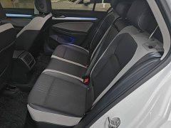 Volkswagen Golf 2023 280TSI DSG Pro - ფოტო 17
