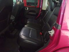 Jeep Wrangler 2022 2.0T High Altitude Bahama Beach Pink Special Edition - ფოტო 17