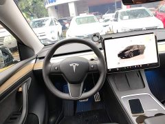 Tesla Model Y Long Range All-Wheel Drive - ფოტო 11