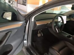 Tesla Model Y Long Range All-Wheel Drive - ფოტო 16