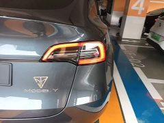 Tesla Model Y Long Range All-Wheel Drive - ფოტო 8