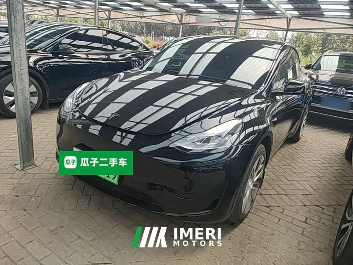 Tesla Model Y Facelift Rear-Wheel Drive