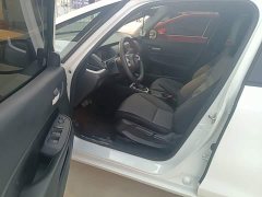 Honda Fit 1.5L CVT Trendy Sunroof Edition - ფოტო 15