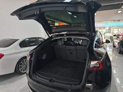 Tesla Model Y Standard Range RWD - ფოტო 19