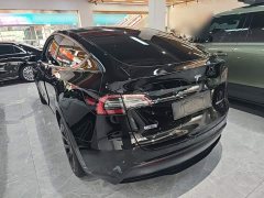 Tesla Model Y Standard Range RWD - ფოტო 5