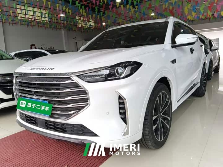 Jetour Jietu X70 PLUS 1.6T DCT Deluxe PRO 7-Seater