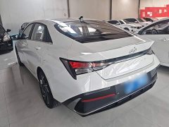 Hyundai Elantra 2023 1.5L CVT GLX Elite - ფოტო 5