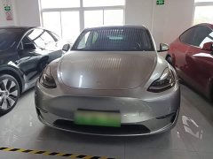 Tesla Model Y Performance All-Wheel Drive - ფოტო 3