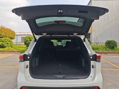 Toyota Crown Venza 2021 2.5L HEV FWD Base - ფოტო 19