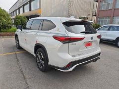 Toyota Crown Venza 2021 2.5L HEV FWD Base - ფოტო 5