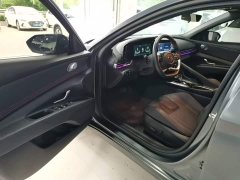 Hyundai Elantra 1.5L CVT 20th Anniversary Edition - ფოტო 16